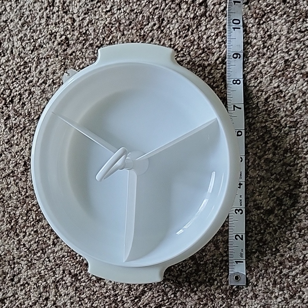 TUPPERWARE